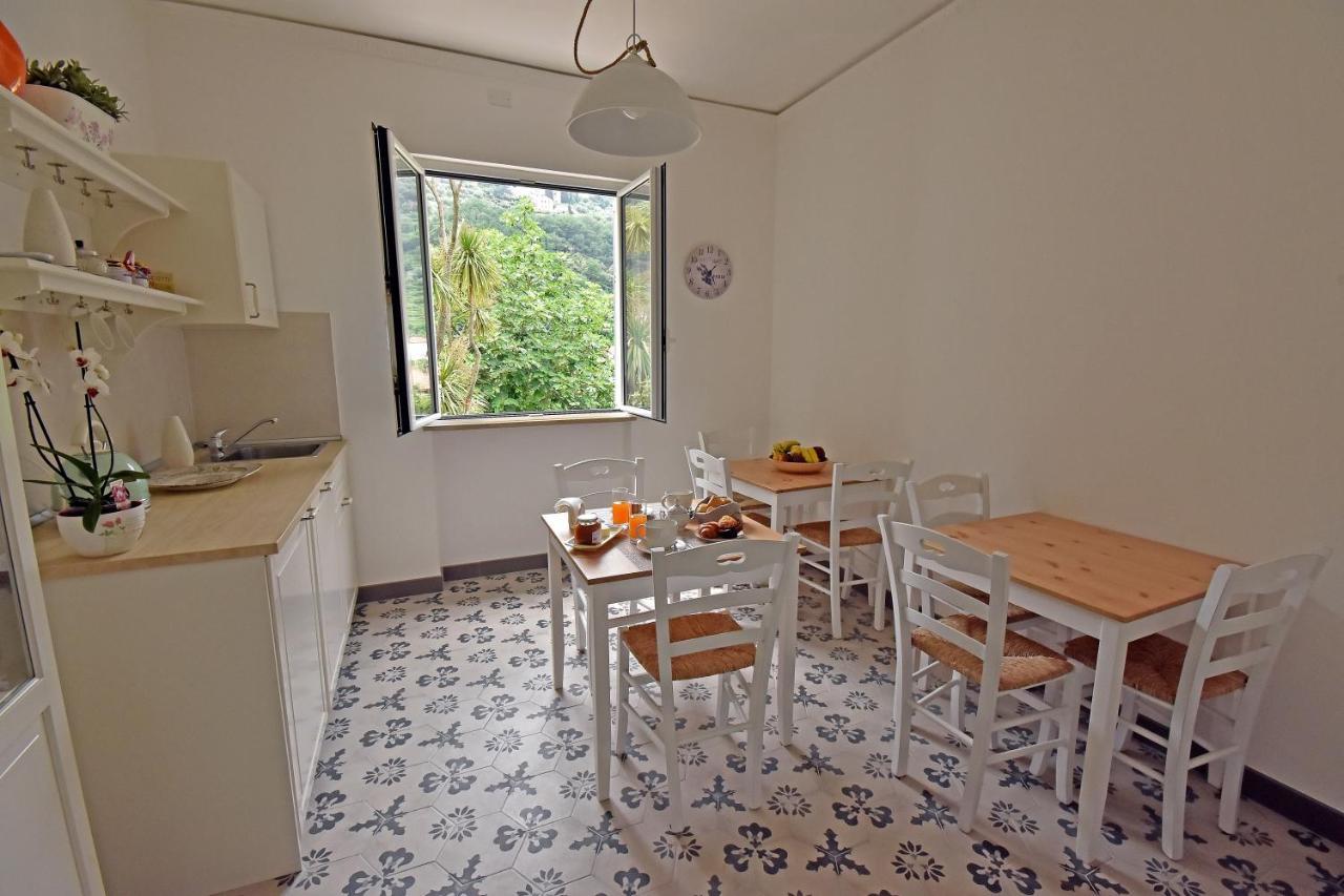 Castelli In Aria Bed & Breakfast Finale Ligure Exterior photo